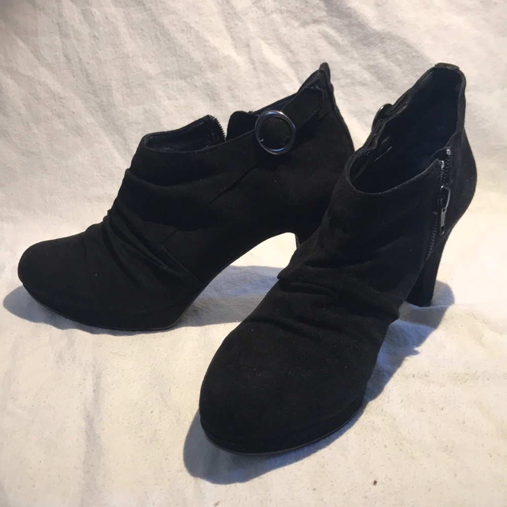 Umberto Raffini Black Suede Heeled Boots